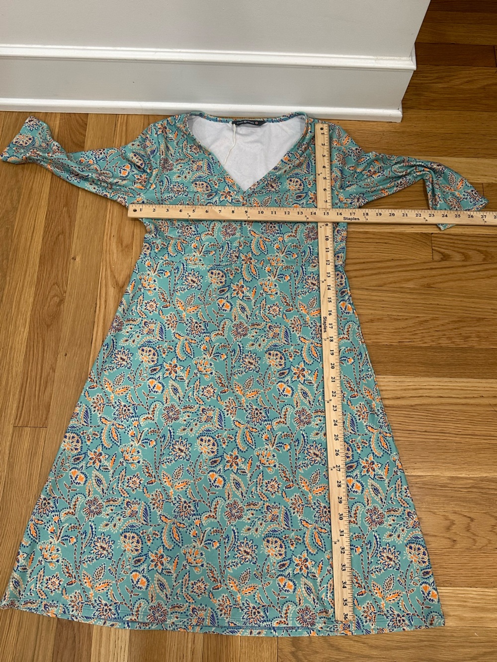 Women's Blue Floral V-Neck Midi Dress - Picture 6 of 6
